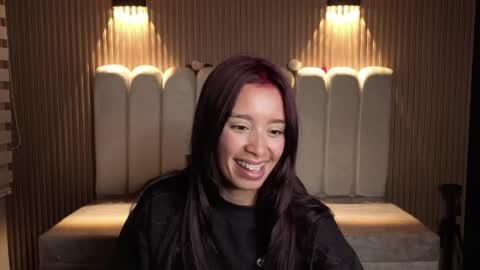 miiaa_evans1 online show from 05/09/26, 08:36