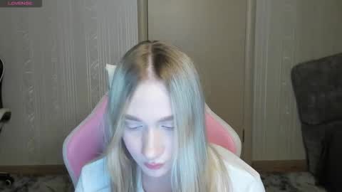 Snapshot of miiissliiissameliiisa chatting on 03/21/26, 02:31 miiissliiissameliiisa online show from 03/21/26, 02:31