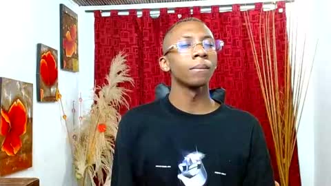 Snapshot of miilo18 chatting on 02/17/26, 09:21 milo online show from 02/17/26, 09:21