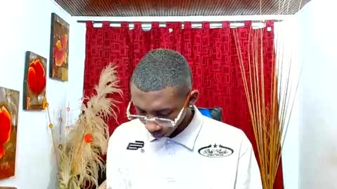 Snapshot of miilo18 chatting on 02/18/26, 09:27 milo online show from 02/18/26, 09:27