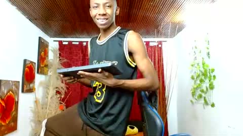 Snapshot of miilo18 chatting on 03/18/26, 08:56 milo online show from 03/18/26, 08:56