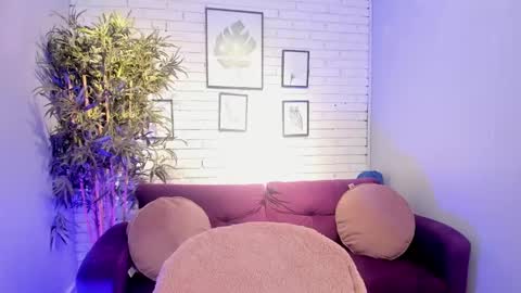 Snapshot of miilu__1 chatting on 02/23/25, 03:24 miilu  online show from 02/23/25, 03:24
