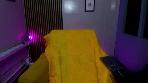 Snapshot of miilu__1 chatting on 10/05/25, 03:16 miilu  online show from 10/05/25, 03:16