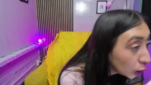 miilu  online show from 11/22/25, 03:27