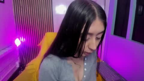 miilu  online show from 12/19/25, 03:35