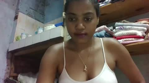 Snapshot of miinah chatting on 03/29/26, 08:53 miinah online show from 03/29/26, 08:53