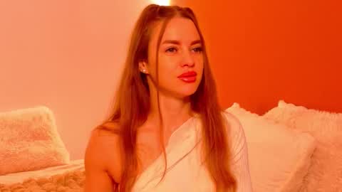 Amira online show from 12/02/25, 05:46