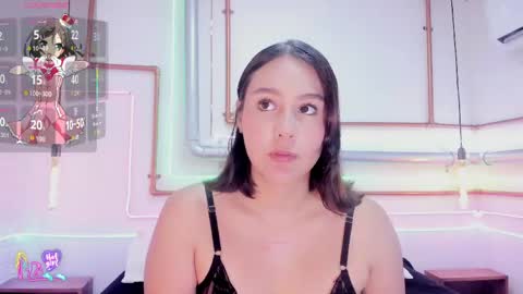 Snapshot of miiss_emmy chatting on 05/18/26, 03:40 Emmy online show from 05/18/26, 03:40