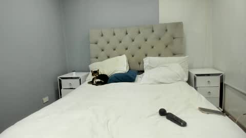 miiss_samantha online show from 11/04/25, 10:42