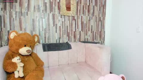 miissy__ online show from 05/12/26, 07:44