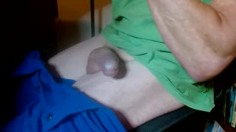 Snapshot of miister_macky chatting on 09/13/25, 05:35 miister macky online show from 09/13/25, 05:35