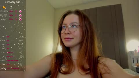 Snapshot of mika_bloom chatting on 02/13/26, 02:07 Mika online show from 02/13/26, 02:07