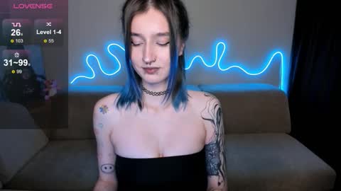 Mika online show from 11/03/25, 04:19