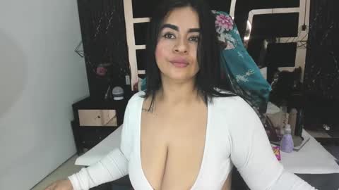 Snapshot of mikaela_lust chatting on 01/20/25, 02:14 Mikaela Lust online show from 01/20/25, 02:14