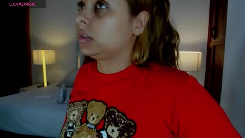 Mikaela blondie bigass online show from 01/14/26, 12:22