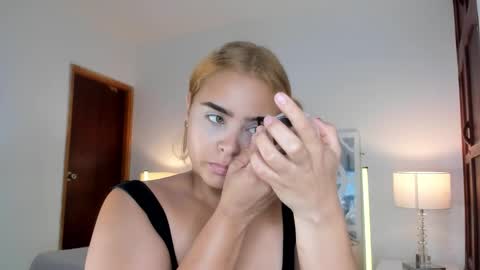 Mikaela blondie bigass online show from 01/16/26, 12:20