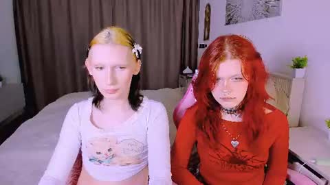 Snapshot of mikaella_nicole chatting on 06/09/26, 10:21 mikaella_nicole online show from 06/09/26, 10:21