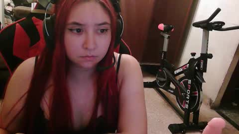 Snapshot of mikalatina chatting on 03/05/26, 03:13 Mika online show from 03/05/26, 03:13