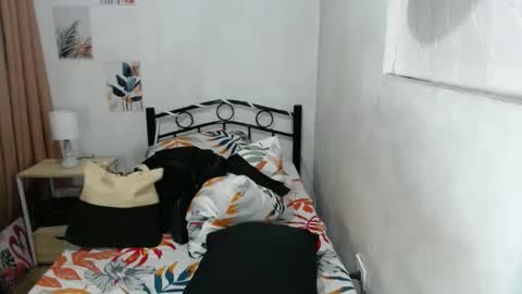 Snapshot of mikasami17 chatting on 03/21/26, 11:04 mikasami17 online show from 03/21/26, 11:04