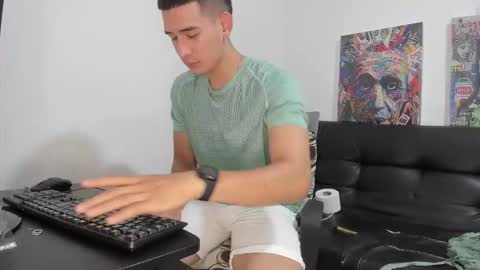 mike3xxx online show from 10/02/25, 01:56