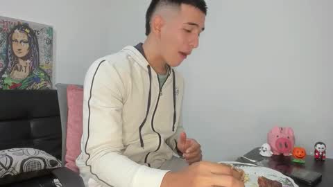 mike3xxx online show from 10/30/25, 02:46