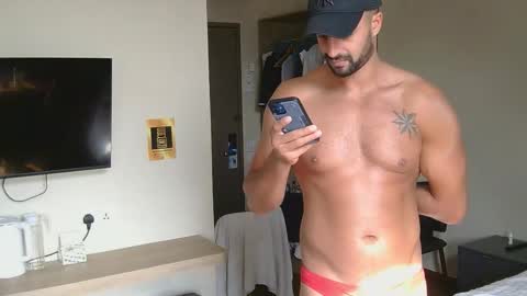 Snapshot of mike4fun99 chatting on 12/21/25, 02:19 mike online show from 12/21/25, 02:19