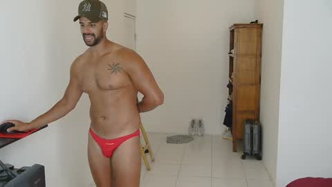 Snapshot of mike4fun99 chatting on 01/10/26, 02:57 mike online show from 01/10/26, 02:57