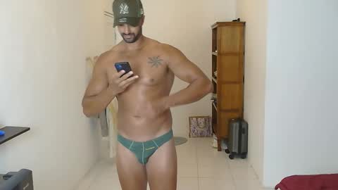 Snapshot of mike4fun99 chatting on 01/12/26, 03:28 mike online show from 01/12/26, 03:28