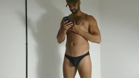 Snapshot of mike4fun99 chatting on 04/21/26, 02:48 mike online show from 04/21/26, 02:48