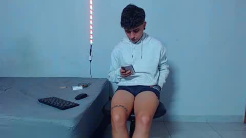 Mike IMDEPENDIENT MODEL online show from 12/02/25, 03:45