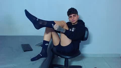 Snapshot of mike777jr chatting on 03/30/26, 03:51 Mike IMDEPENDIENT MODEL online show from 03/30/26, 03:51
