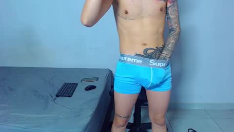 Snapshot of mike777jr chatting on 03/31/26, 04:02 Mike IMDEPENDIENT MODEL online show from 03/31/26, 04:02