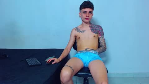 Snapshot of mike777jr chatting on 04/20/26, 02:20 Mike IMDEPENDIENT MODEL online show from 04/20/26, 02:20