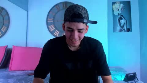 Mike 0233 online show from 12/31/24, 04:06