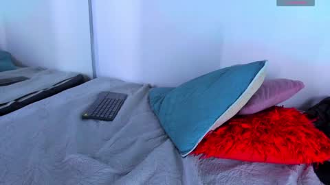 Mike 0233 online show from 01/17/25, 09:39