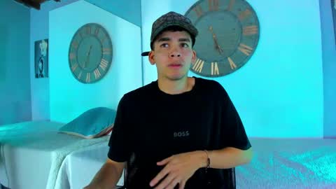 Mike 0233 online show from 01/19/25, 04:33