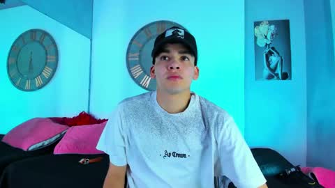 Mike 0233 online show from 01/21/25, 04:32