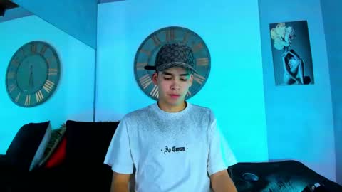 Mike 0233 online show from 01/22/25, 03:52