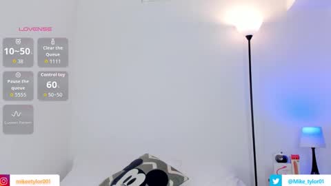 Snapshot of mike__tylor01 chatting on 02/03/26, 04:01 Mike Tylor online show from 02/03/26, 04:01