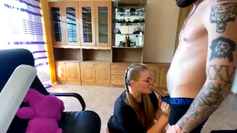 Mike and anna online show from 06/26/26, 11:47