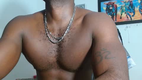 Snapshot of mike_kingcum chatting on 01/25/25, 12:38 mike online show from 01/25/25, 12:38