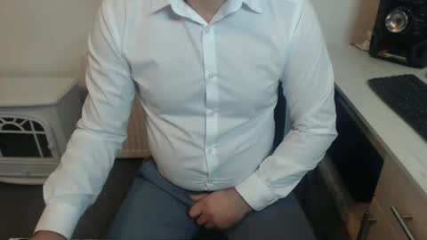 Snapshot of mike_master30 chatting on 12/02/24, 03:58 MikeMaster online show from 12/02/24, 03:58