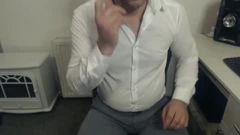 Snapshot of mike_master30 chatting on 12/03/24, 03:44 MikeMaster online show from 12/03/24, 03:44