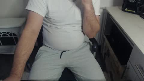 Snapshot of mike_master30 chatting on 02/08/25, 12:50 MikeMaster online show from 02/08/25, 12:50