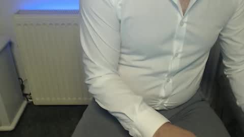 Snapshot of mike_master30 chatting on 04/03/26, 09:51 MikeMaster online show from 04/03/26, 09:51