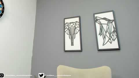 Snapshot of mike_montoya chatting on 01/04/25, 09:43 Mike Montoya online show from 01/04/25, 09:43