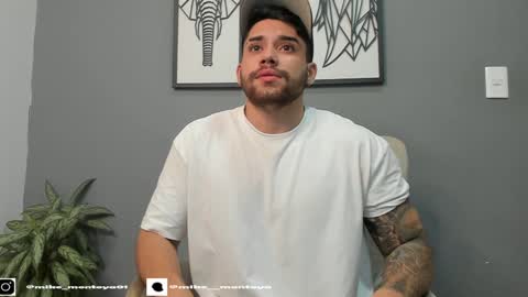 Snapshot of mike_montoya chatting on 01/07/25, 04:18 Mike Montoya online show from 01/07/25, 04:18