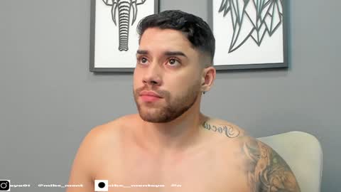 Snapshot of mike_montoya chatting on 01/15/25, 06:54 Mike Montoya online show from 01/15/25, 06:54