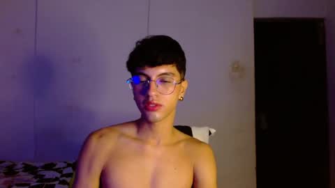 Mike Pineapple online show from 10/12/25, 05:17