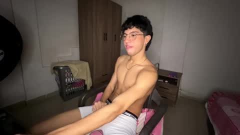 Mike Pineapple online show from 10/23/25, 03:28